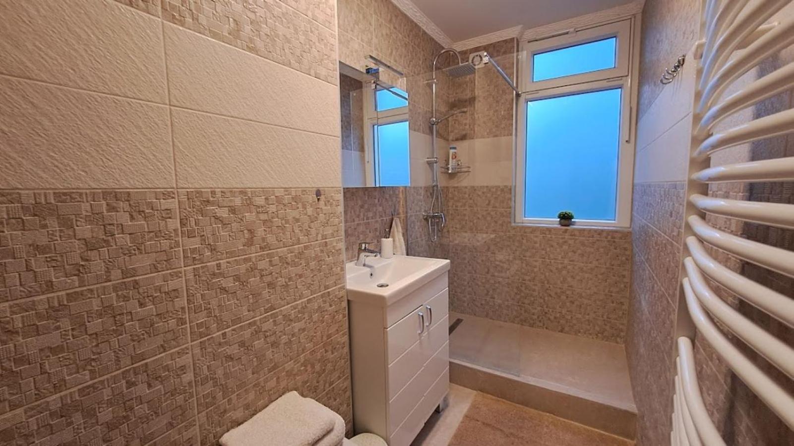 Szilfak City Apartman Hajdúszoboszló 외부 사진