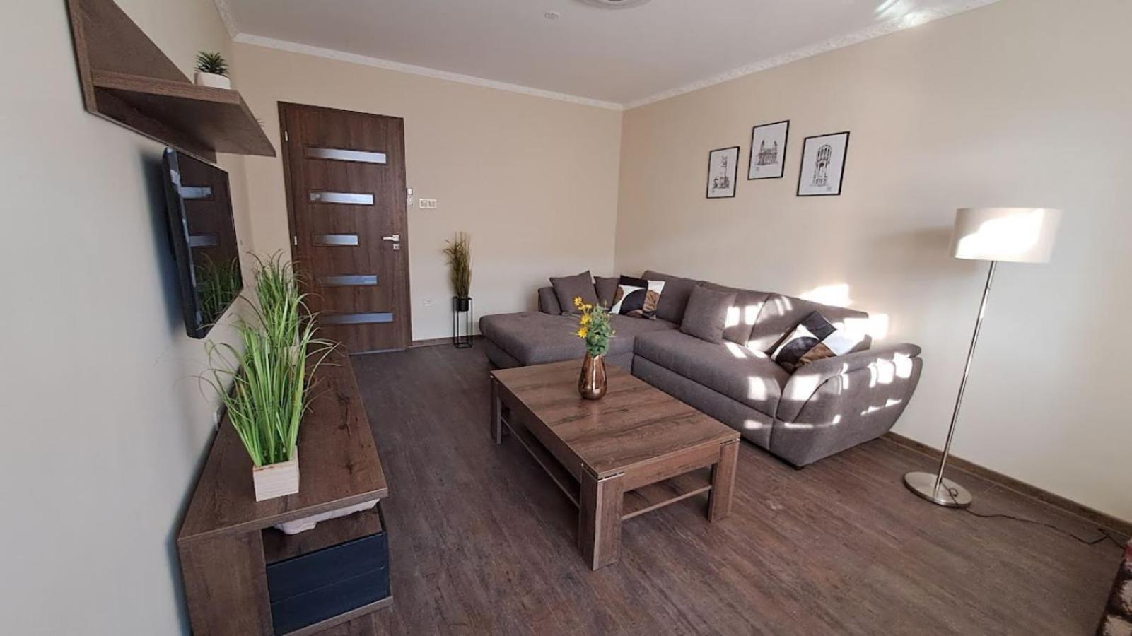 Szilfak City Apartman Hajdúszoboszló 외부 사진